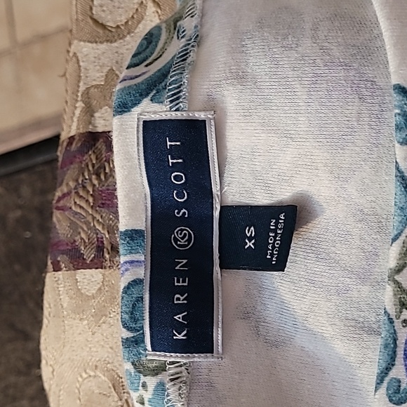 Karen Scott Size XS Woman's Patterned top - Picture 6 of 6